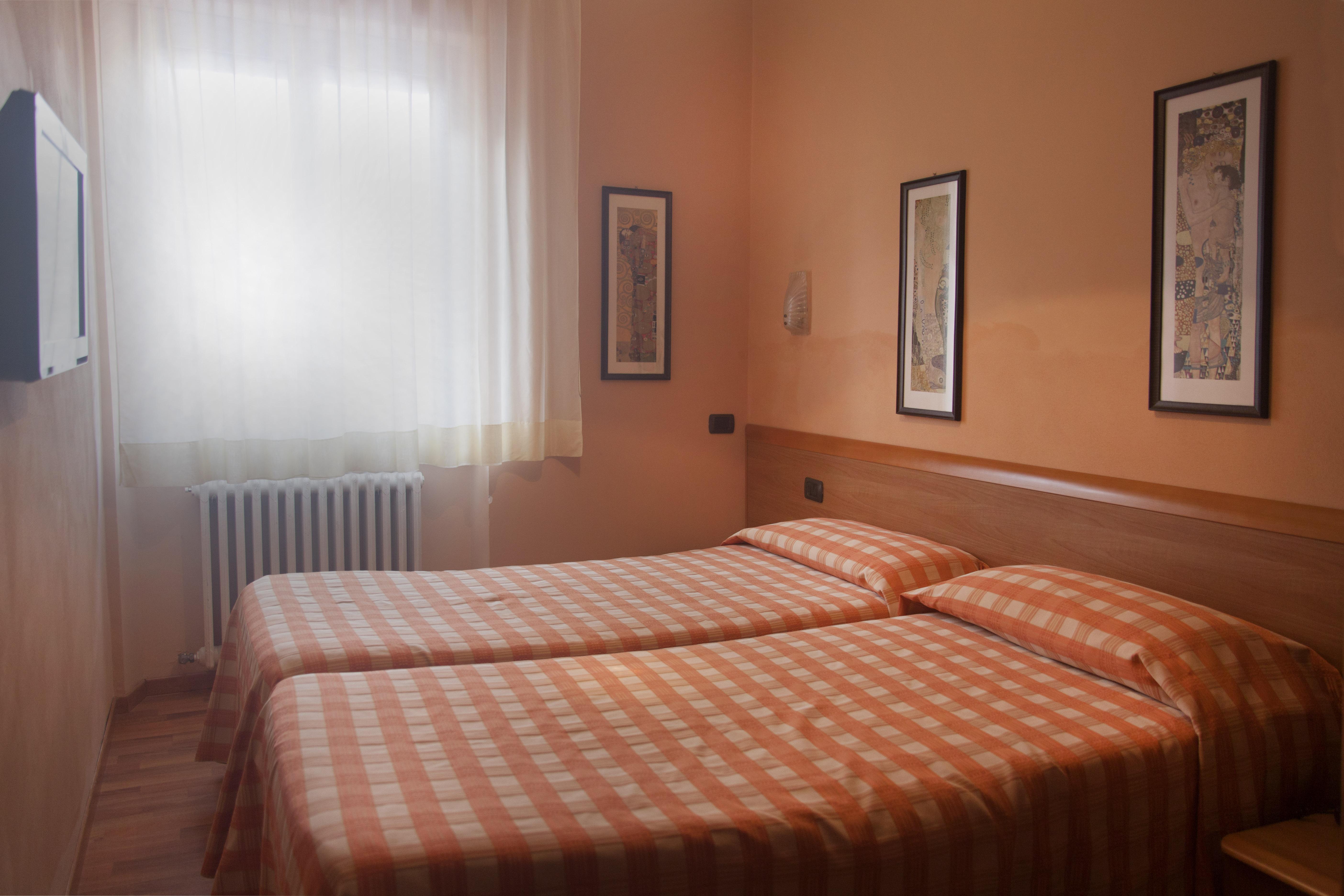 Bernardino Hotel 3*