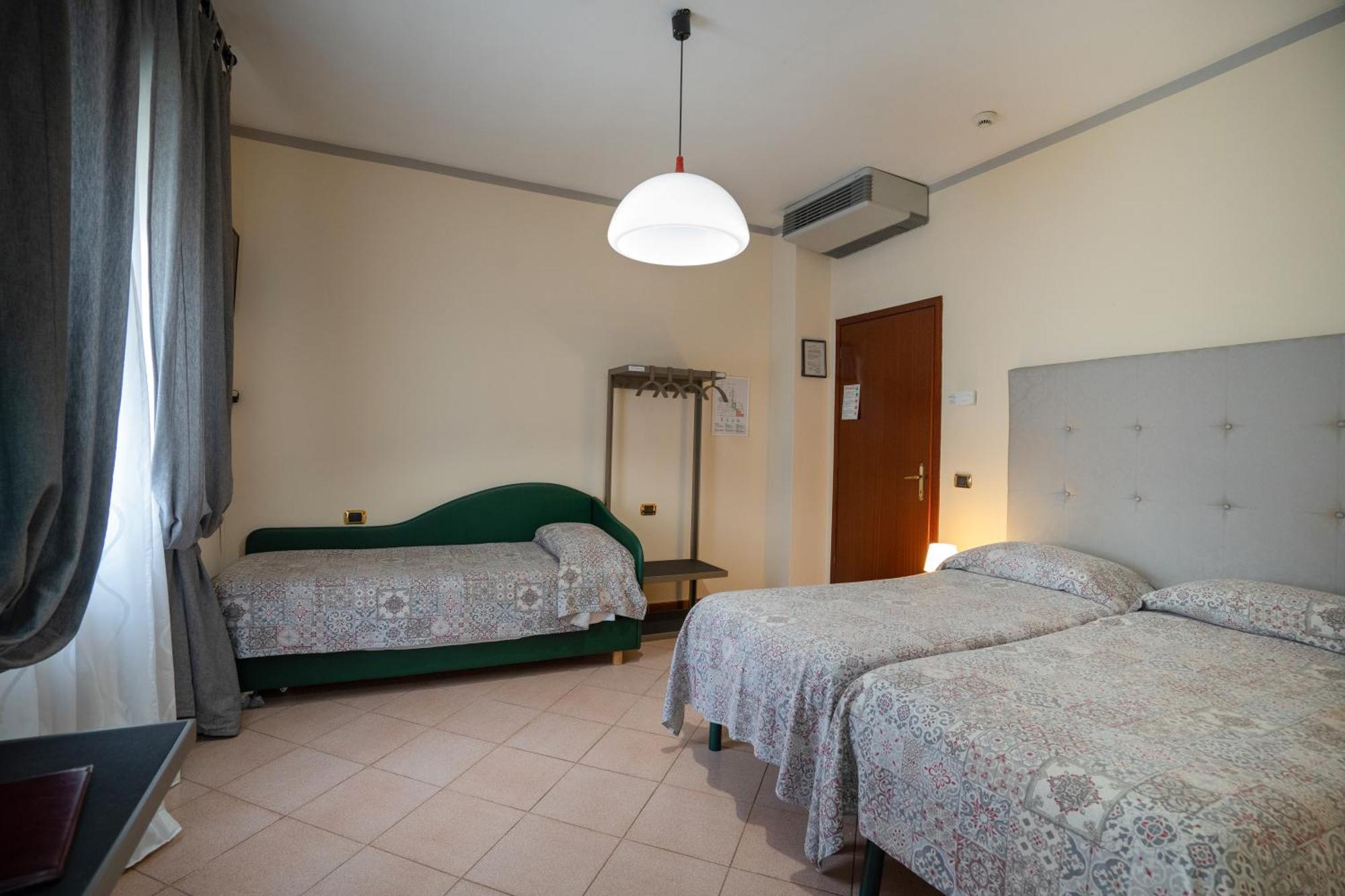 Bernardino Hotel