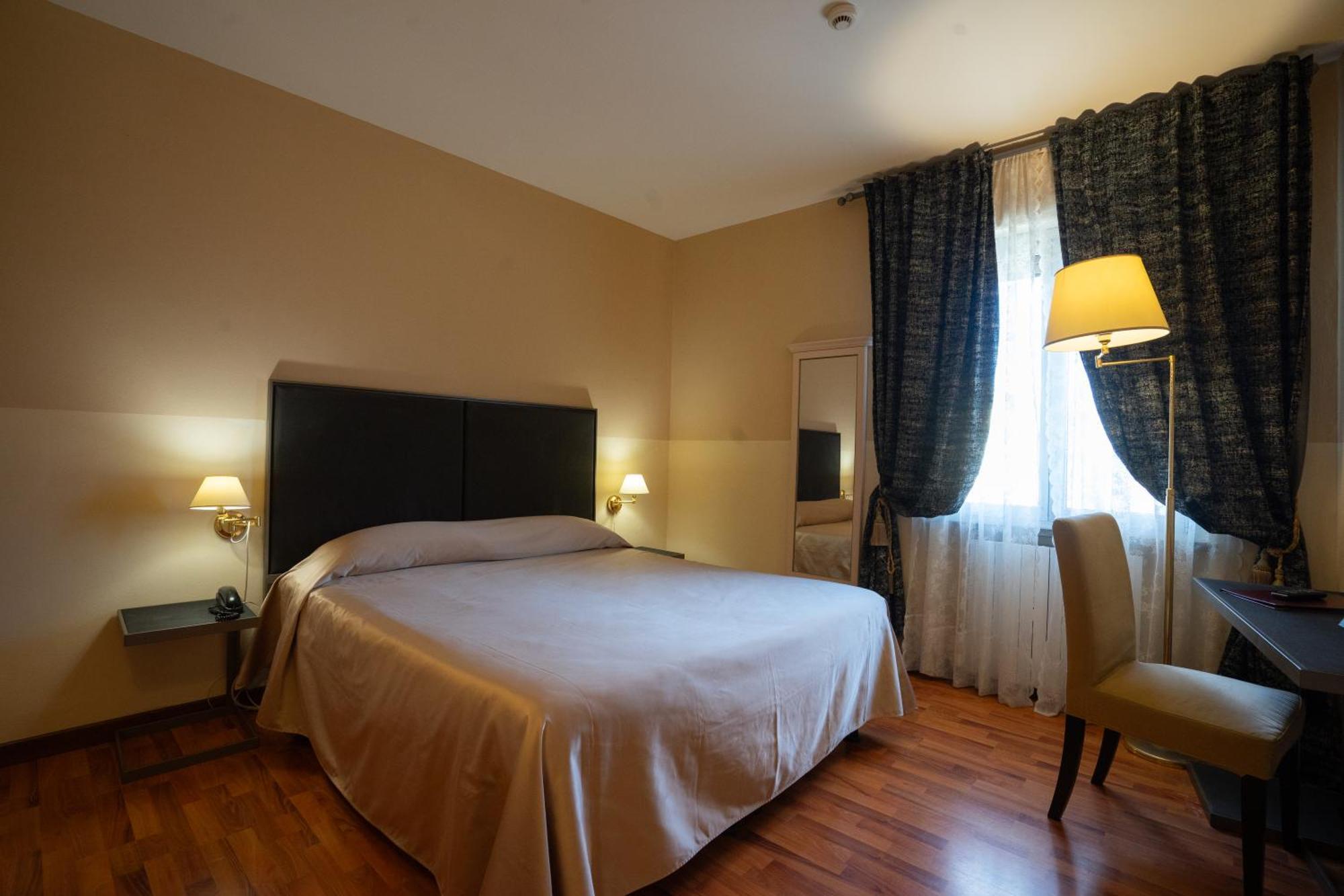 Bernardino Hotel 3*